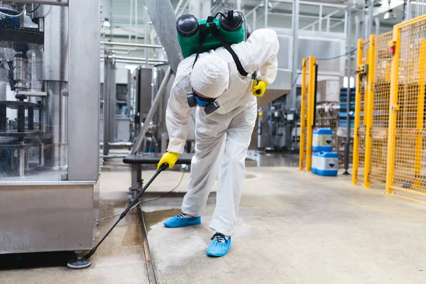 Comment choisir les bons produits pour une désinsectisation maison